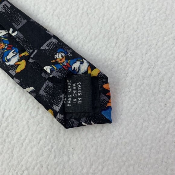 Mickey Unlimited Men's Necktie Tie Mickey Mouse Goofy Pluto Black Vintage - Picture 6 of 8